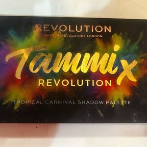 Revolution Tammi X Vibrant Shadow Palette